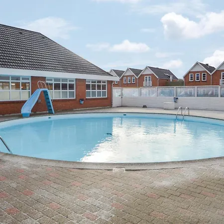 Cozy In Romo With Access To Public Pool Holiday home