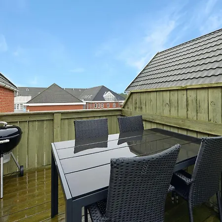 Cozy In Romo With Access To Public Pool Holiday home